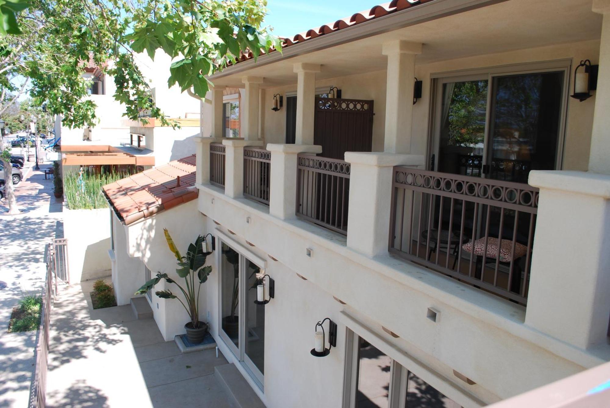 Bella Capri Inn And Suites كاماريللو الغرفة الصورة