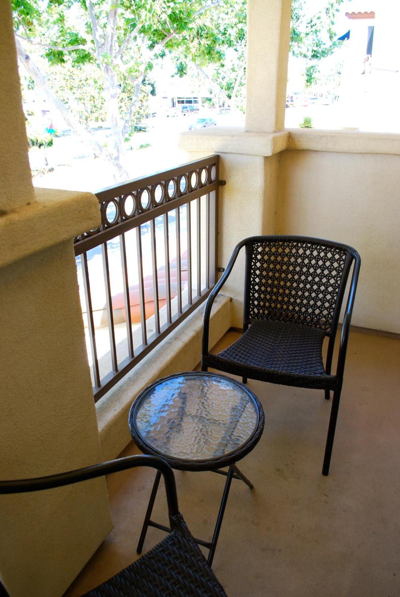 Bella Capri Inn And Suites كاماريللو الغرفة الصورة